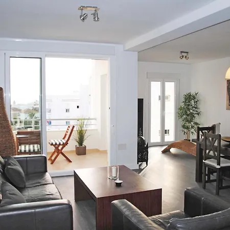 0505 Solymar Apartment